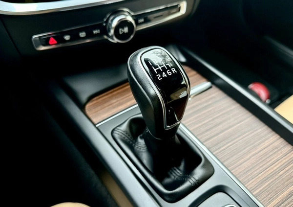 Volvo V60 cena 84400 przebieg: 117890, rok produkcji 2018 z Żukowo małe 781
